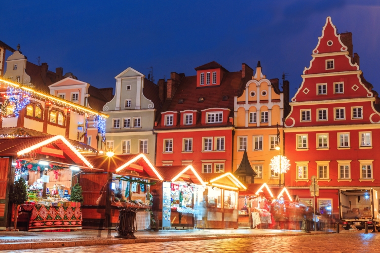 Weihnachtsnachtmarkt in Breslau, Polen